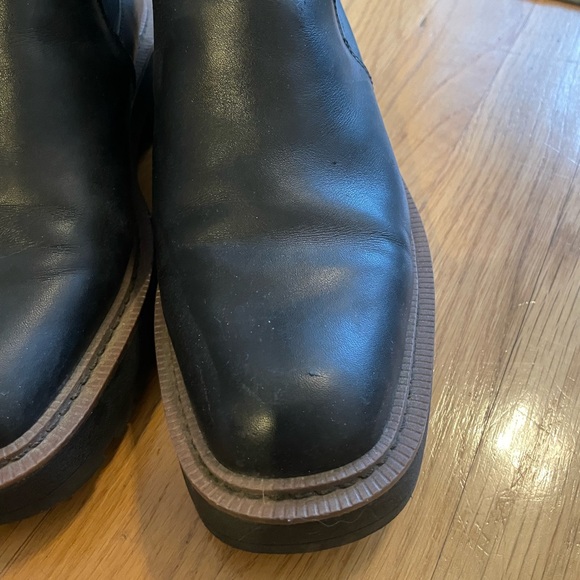 Sam Edelman Laguna Chelsea Boot - Picture 3 of 7